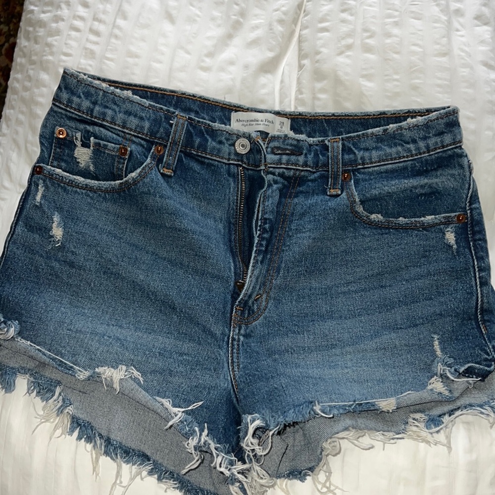 Abercrombie High Rise Mom Short